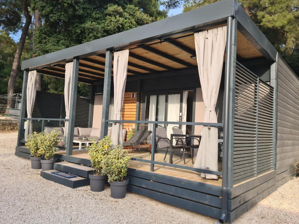 Hemy Casa - Lux Mobile Homes Rovinj Eksteriør billede